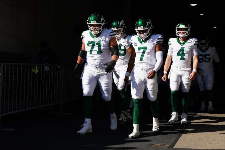 Loss of Nick Mangold weighs heavy on Jets after emotional win: ‘It’s all for him’
