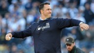 Government shutdown sparks Mark Teixeira's criticism toward Dems