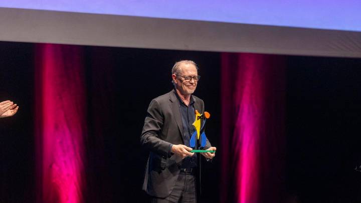 El actor Steve Buscemi es aclamado en la gala inaugural del festival Evolution