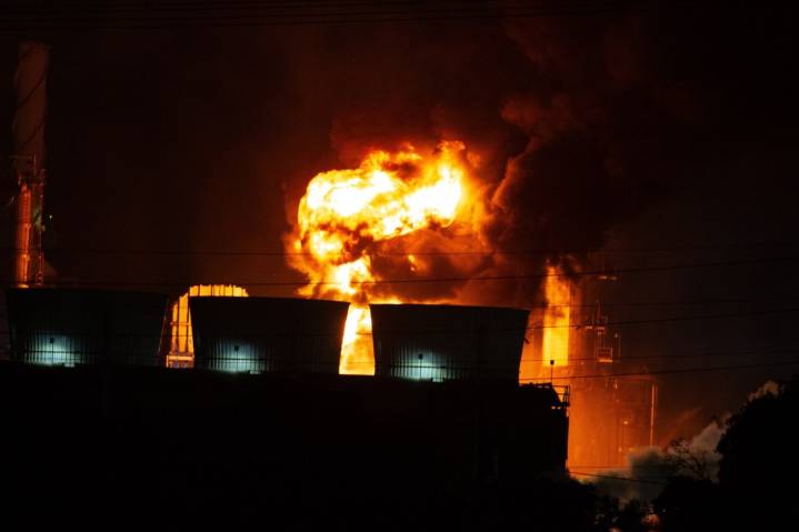Letters: Refinery closures, explosion guarantee a gas crunch