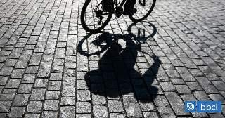 Muere ciclista tras ser atropellado por un camión en Laja
