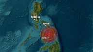 Miles de personas siguen al raso en Filipinas por temor a nuevas réplicas tras el terremoto