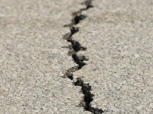 Magnitude 6.1 earthquake hits western Turkey