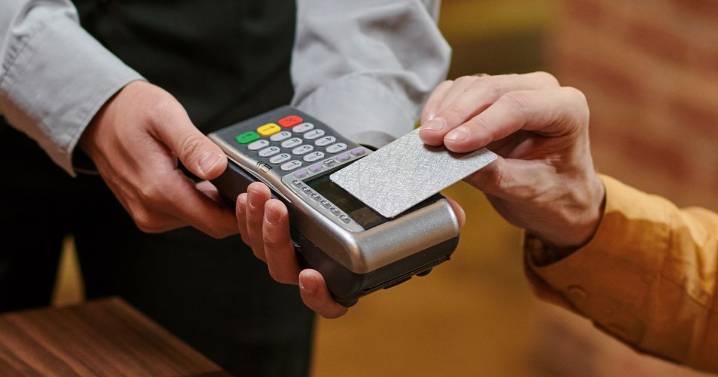 Concerns over Universal Credit bank account checks as 'DWP can make mistakes'