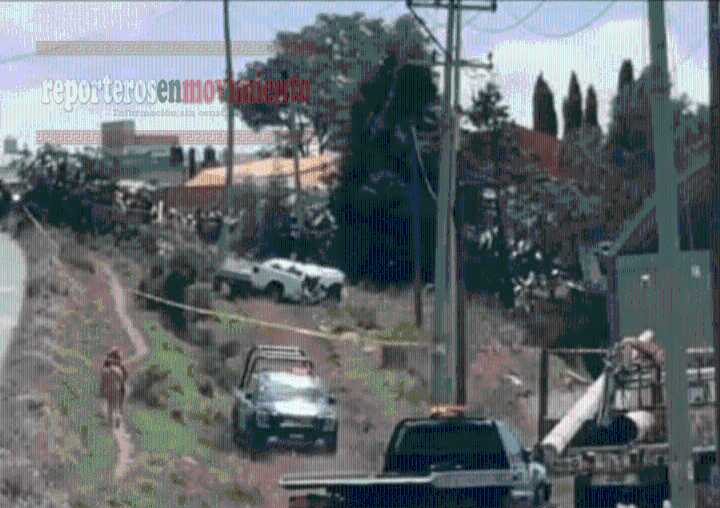 HOMBRE MURIÓ AL SALIR DE LA CARRETERA Y CHOCAR CONTRA UN POSTE DE LUZ EN TLACHALOYA SEGUNDA SECCIÓN; TOLUCA
