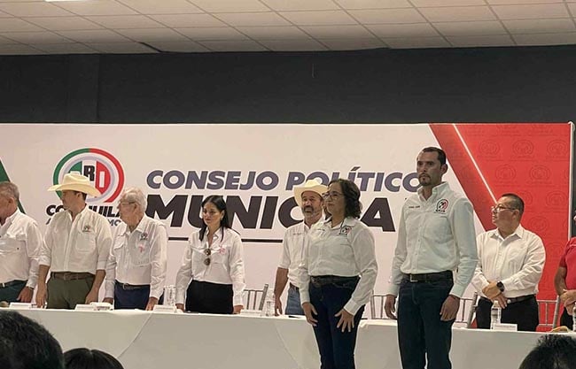 Sergio Zenón Velázquez asume presidencia del PRI en Nava