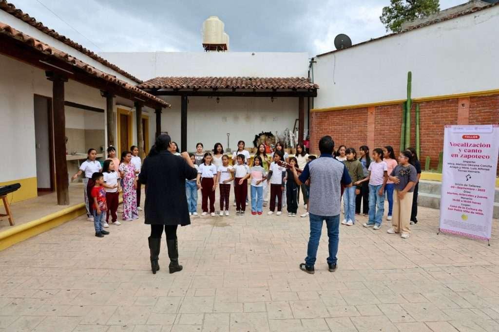 Resuena el zapoteco en Mitla: Inicia el taller “Vocalización y canto en zapoteco”