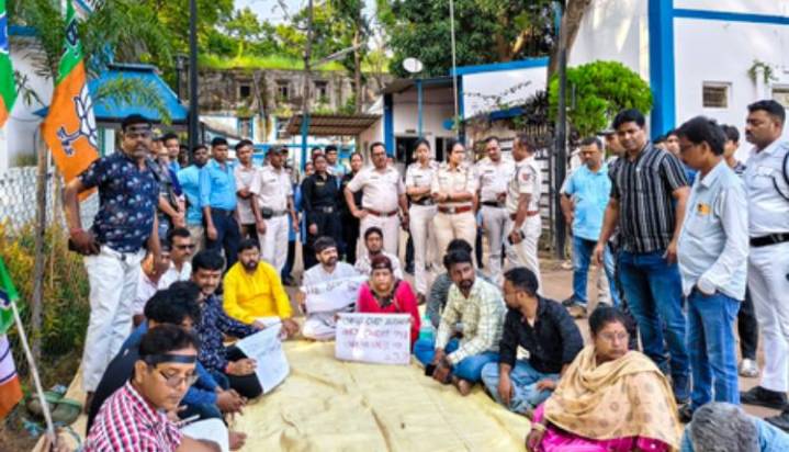 Durgapur Gangrape: Calcutta HC Allows BJP To Continue Protest In Front Of Medical College