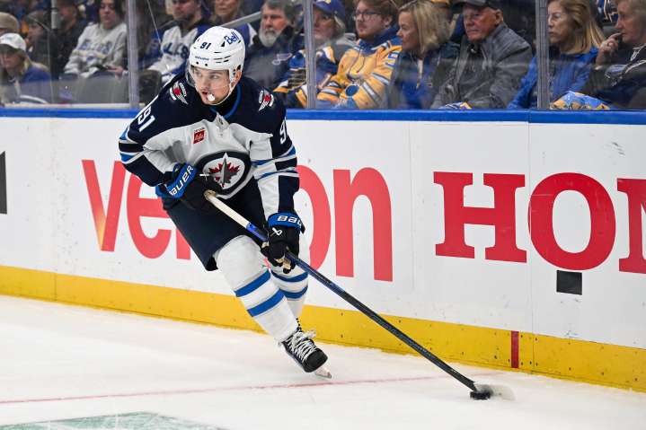 Jets rally to earn a 5-4 shootout victory over Flames, but DeMelo and Perfetti leave early – Winnipeg Free Press