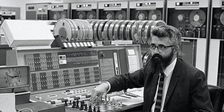 El científico y ajedrecista que bautizó a la inteligencia artificial