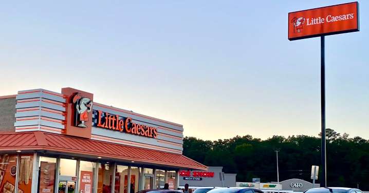 Popular pizza chain opens in Midfield, holding ribbon cutting + giveaways Oct. 25