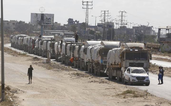 Las represalias de Israel por el ritmo de entrega de los cadáveres evidencian las dificultades del alto el fuego en Gaza