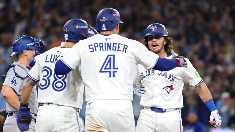 Toronto arrolla a Dodgers en el Juego 1 de la Serie Mundial con grand slam de Barger