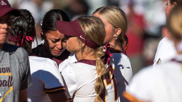 Windsor softball falls to Holy Family in state championship game