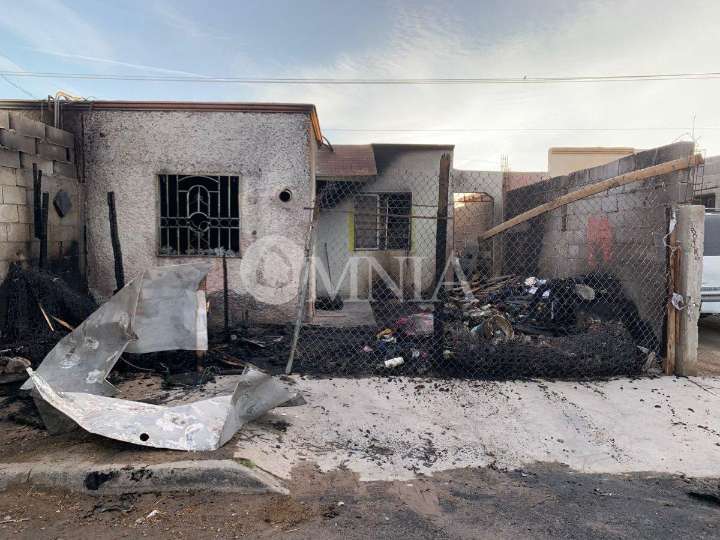 Se incendia vivienda en el fraccionamiento de Juárez