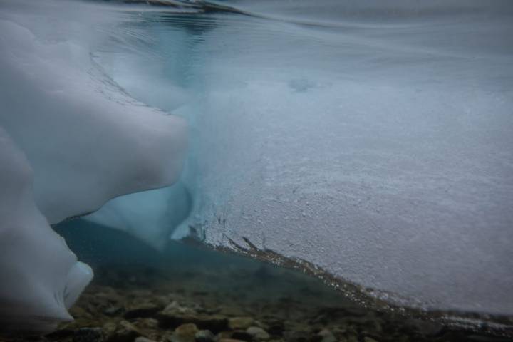 Researchers find methane leaking out of cracks in Antarctic seabed