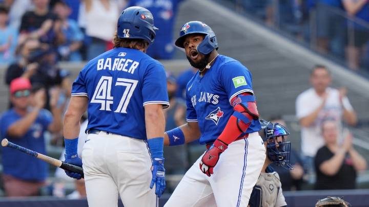 Rival Watch: Blue Jays earn respect with ALDS victory over Yankees