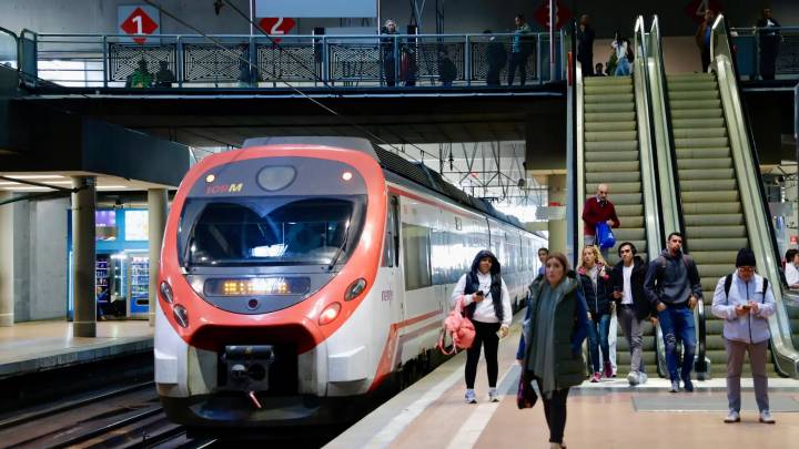 El 30% de los trenes de Cercanías llegaron tarde a su destino en septiembre, con un retraso medio de 11,1 minutos