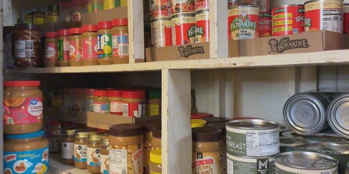 Warren County municipalities aid food pantries during government shutdown
