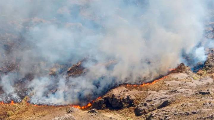 Incendios en Córdoba: más de 4.500 hectáreas arrasadas y el fuego no da tregua