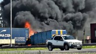 Cinco muertos en accidente que involucró a dos camiones y dos autos en Campana