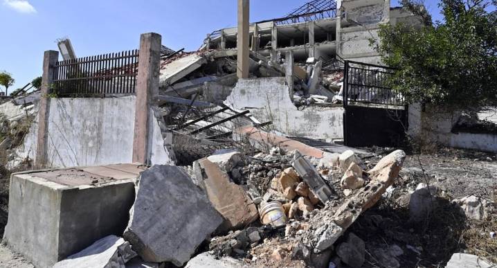 Israel: Dos muertos en un bombardeo israelí contra un aserradero del sur de Líbano