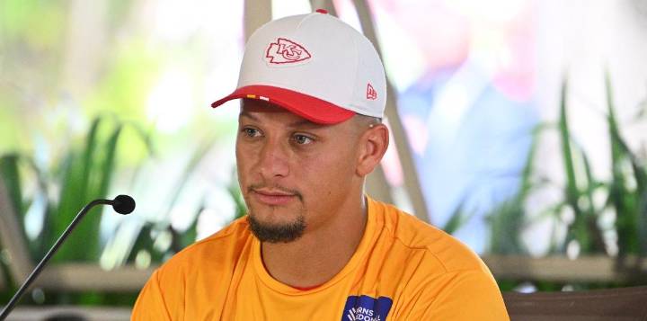 Viral Facebook Post Claims Patrick Mahomes Said Something Controversial About Bad Bunny’s Super Bowl Performance