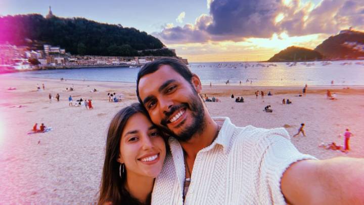 Se conocieron por casualidad en Costa Rica. Se enamoraron y ahora dirigen un estudio de bienestar en Barcelona