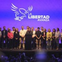 En el cierre de la campaña en Rosario, Milei prometió "un cambio en serio" del país desde el próximo domingo