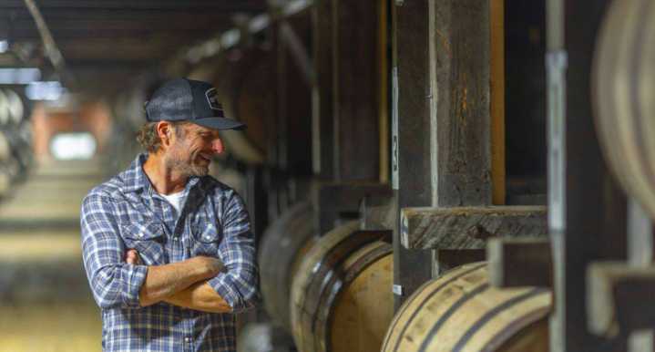 Dierks Bentley kicks his bourbon up a notch