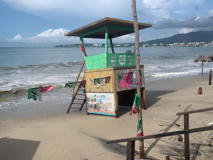 Mantienen bandera roja en las costas de Nayarit