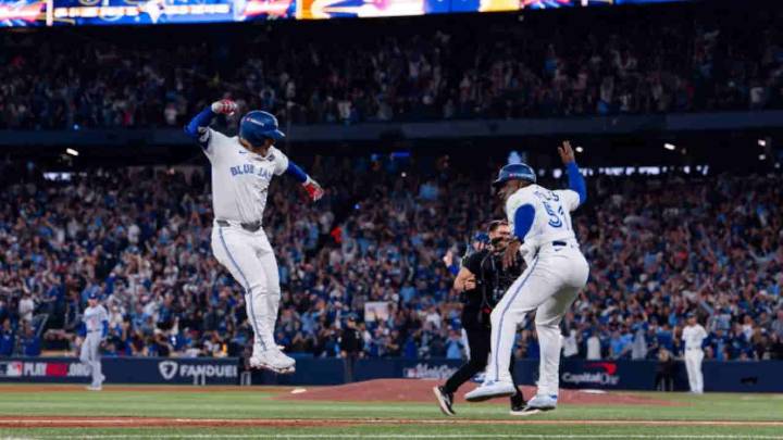 ¡32 años despues, los Jays ganan su primer partido de serie mundial