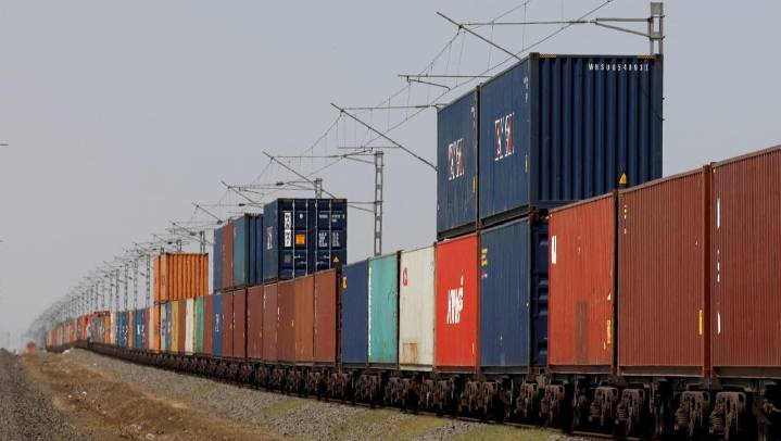 World economy faces triple risk of tariffs, AI bubble and soaring debt