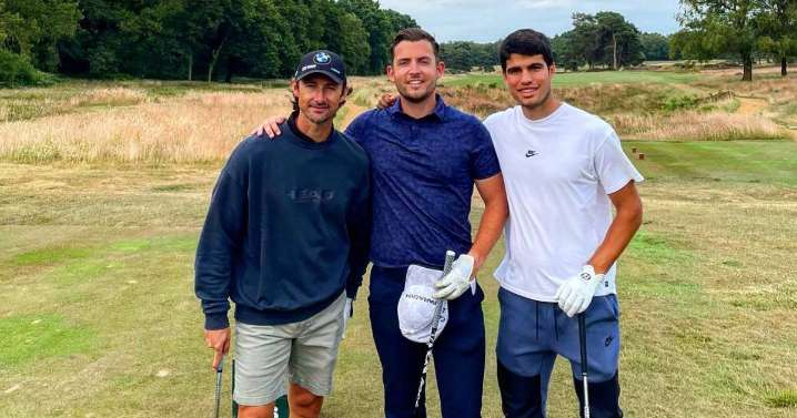 El divertido pique entre Alcaraz y Rahm jugando al golf: «Lo de darle recto para otro día»