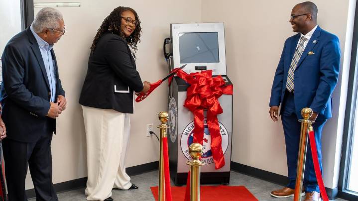 Richland County opens its first tax payment kiosk in Hopkins