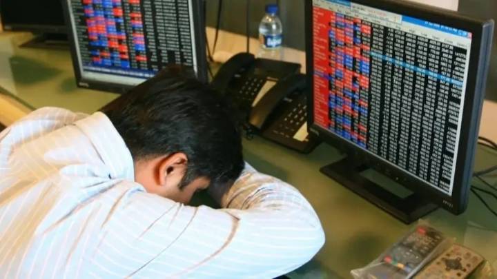 Investors lose Rs 3 lakh crore! Sensex falls 592 pts, Nifty below 25,900; more pain ahead?