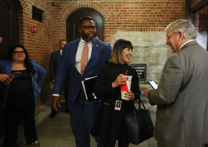 Illinois lawmakers unveil new plan to avert transit funding crisis