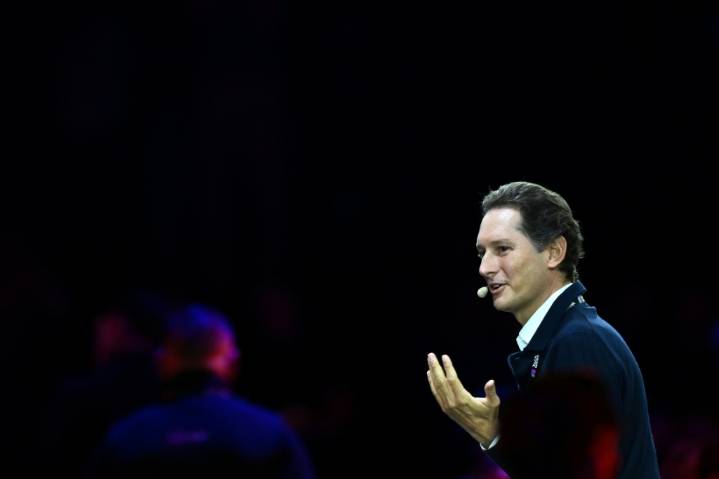 El fabricante de autos Stellantis planea invertir 13.000 millones de dólares para 2029 en EEUU