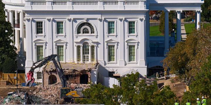 White House East Wing demolished as Trump moves forward with ballroom construction, AP photos show