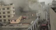 ¡Fuego frente al Congreso! Municipalidad de Lima no descarta que incendio en el jirón Junín fuera provocado como distracción durante marcha La hipótesis apunta a una acción premeditada para distraer a