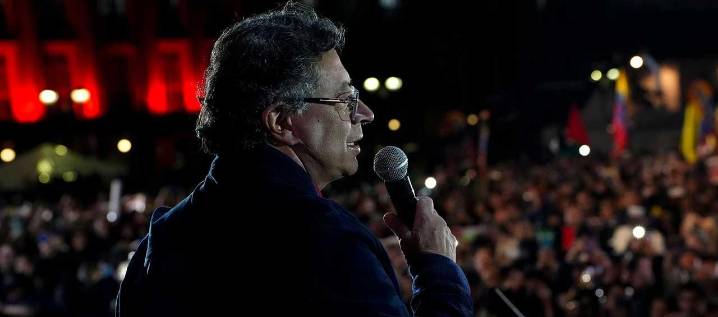 Propuesta para Constituyente, con "efecto más político que jurídico" y "altamente peligrosa"