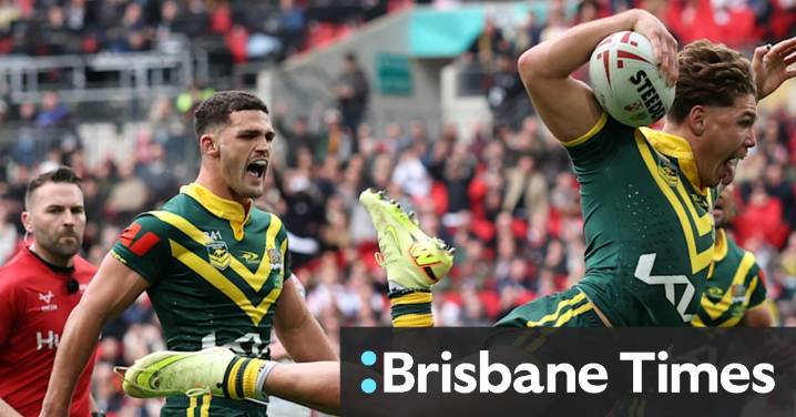 Reece Walsh lights up London to lead Kangaroos to victory
