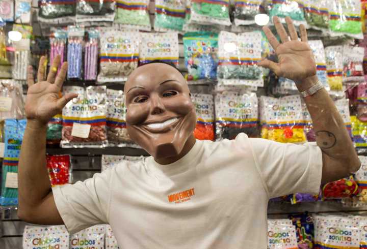 Comercio maracayero quedó atrapado entre el Halloween y la Navidad