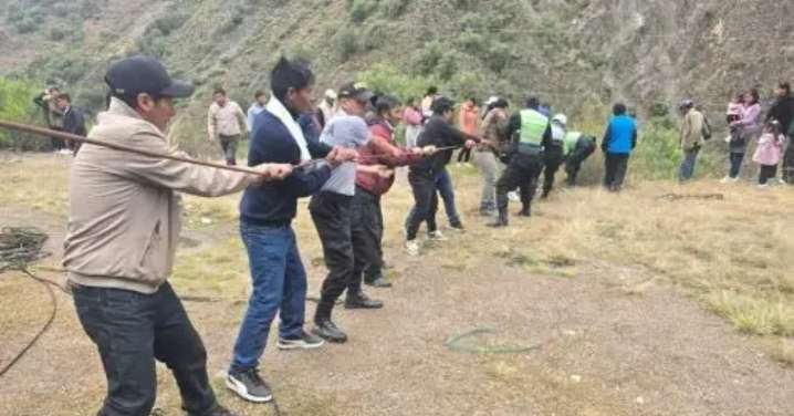 Huancavelica: Caída de un vehículo al río Mantaro deja un saldo de siete personas fallecidas