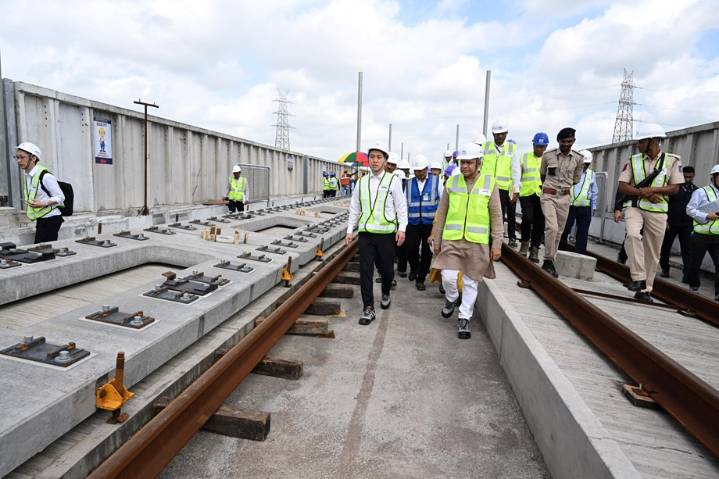 India-Japan Ministers Review Progress of Mumbai–Ahmedabad Bullet Train Project