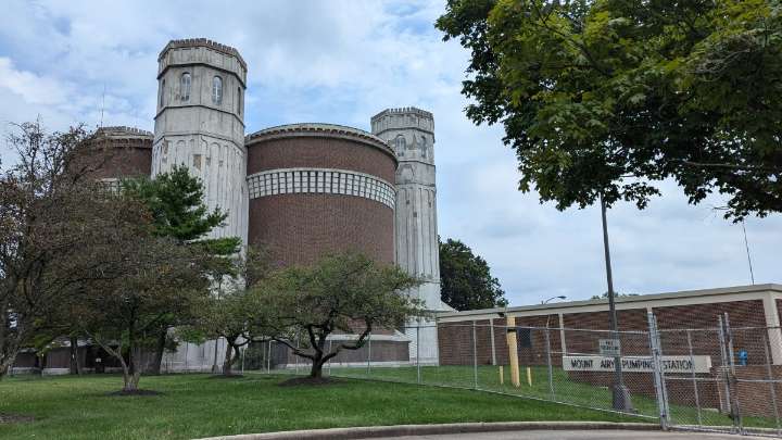 What should be done with the Mount Airy Water Tower?