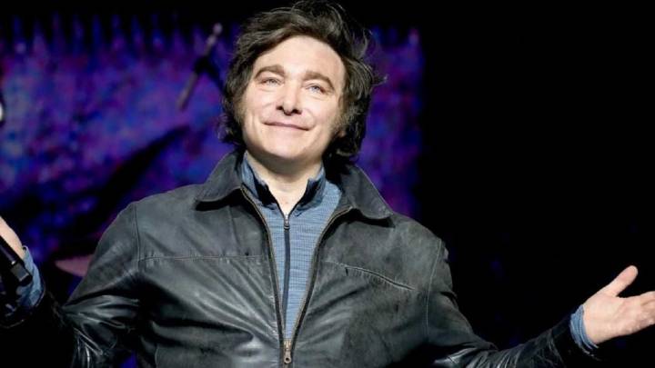 Milei presentó su libro con un espectáculo en el Movistar Arena y lanzó advertencia al kirchnerismo