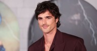 Jacob Elordi Is Still Hot As the Monster in ‘Frankenstein’