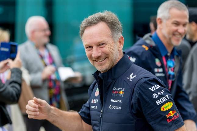 Christian Horner in talks with Ferrari to become Lewis Hamilton’s boss