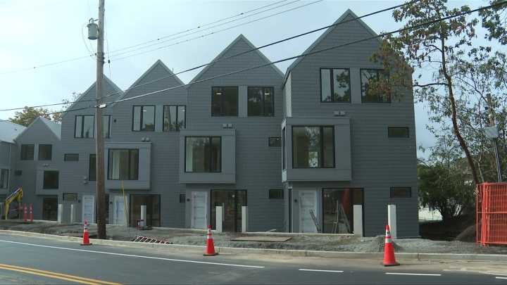 Hundreds of new condos sitting empty in Victoria